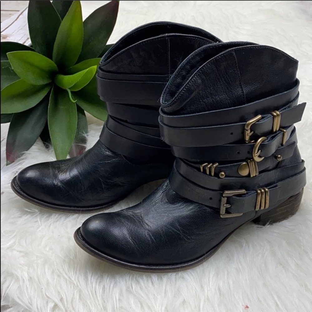 Schultz Leather Booties - Picture 3 of 6